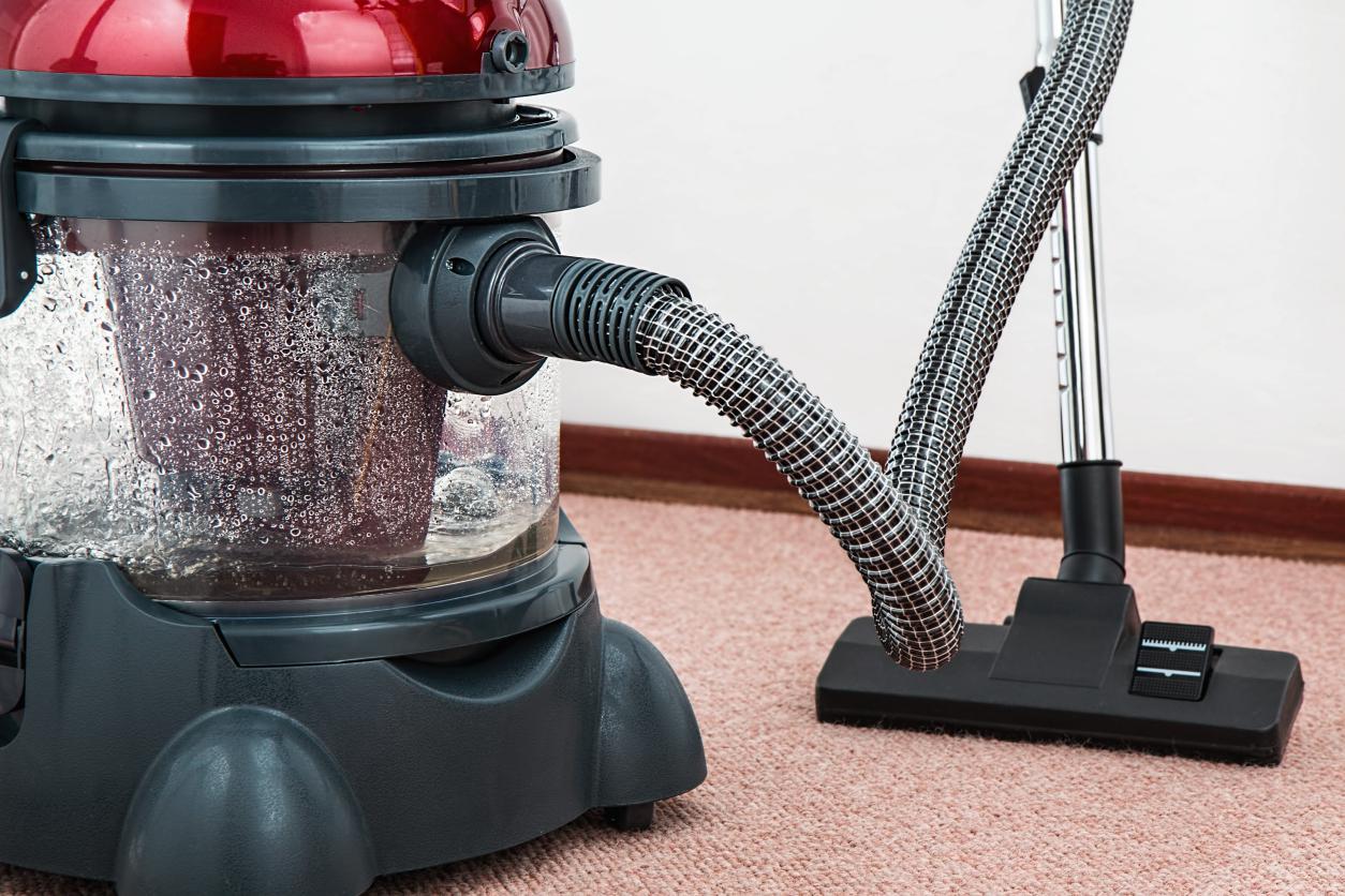 How to Clean Carpet After Water Damage
